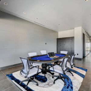 Dream-Luxury-4BR-Penthouse-Vegas-Infinity-Hot-Tub-Palms-Place-30