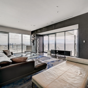 Mayweather-Penthouse-Hot-Tub-Patio-Pool-Table-Palms-Place-12