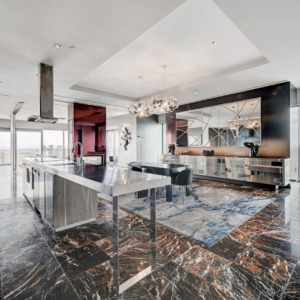 Mayweather-Penthouse-Hot-Tub-Patio-Pool-Table-Palms-Place-21