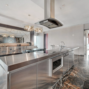 Mayweather-Penthouse-Hot-Tub-Patio-Pool-Table-Palms-Place-23