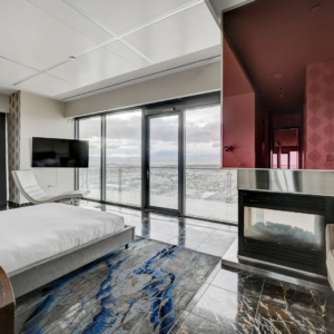 Mayweather-Penthouse-Hot-Tub-Patio-Pool-Table-Palms-Place-27