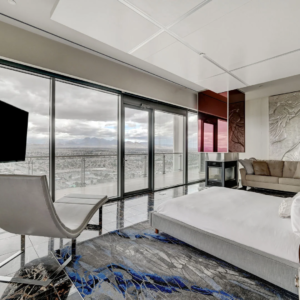 Mayweather-Penthouse-Hot-Tub-Patio-Pool-Table-Palms-Place-30