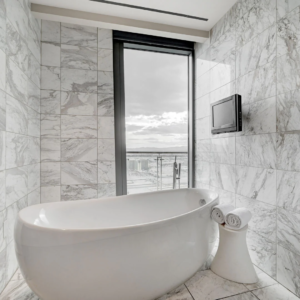 Mayweather-Penthouse-Hot-Tub-Patio-Pool-Table-Palms-Place-34