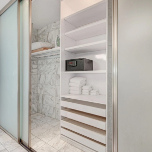 Mayweather-Penthouse-Hot-Tub-Patio-Pool-Table-Palms-Place-35