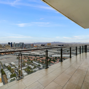 Mayweather-Penthouse-Hot-Tub-Patio-Pool-Table-Palms-Place-53