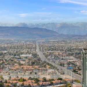 Mayweather-Penthouse-Hot-Tub-Patio-Pool-Table-Palms-Place-65