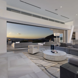 Modern Luxury $5M Macdonald Highland Pool