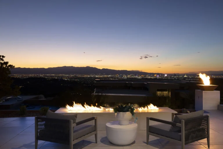 Modern Luxury $5M Macdonald Highland Mansion with Pool