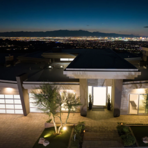 Modern Luxury $5M Macdonald Highland Pool