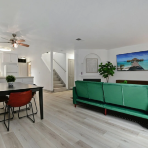 Block from Pacific Beach Bath Seaside Retreat Estate