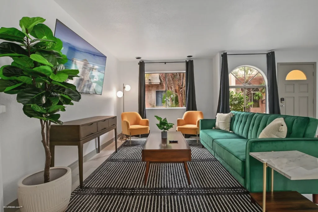 Block from Beach 3BR 2.5 Bath Seaside Retreat PB2 San Diego