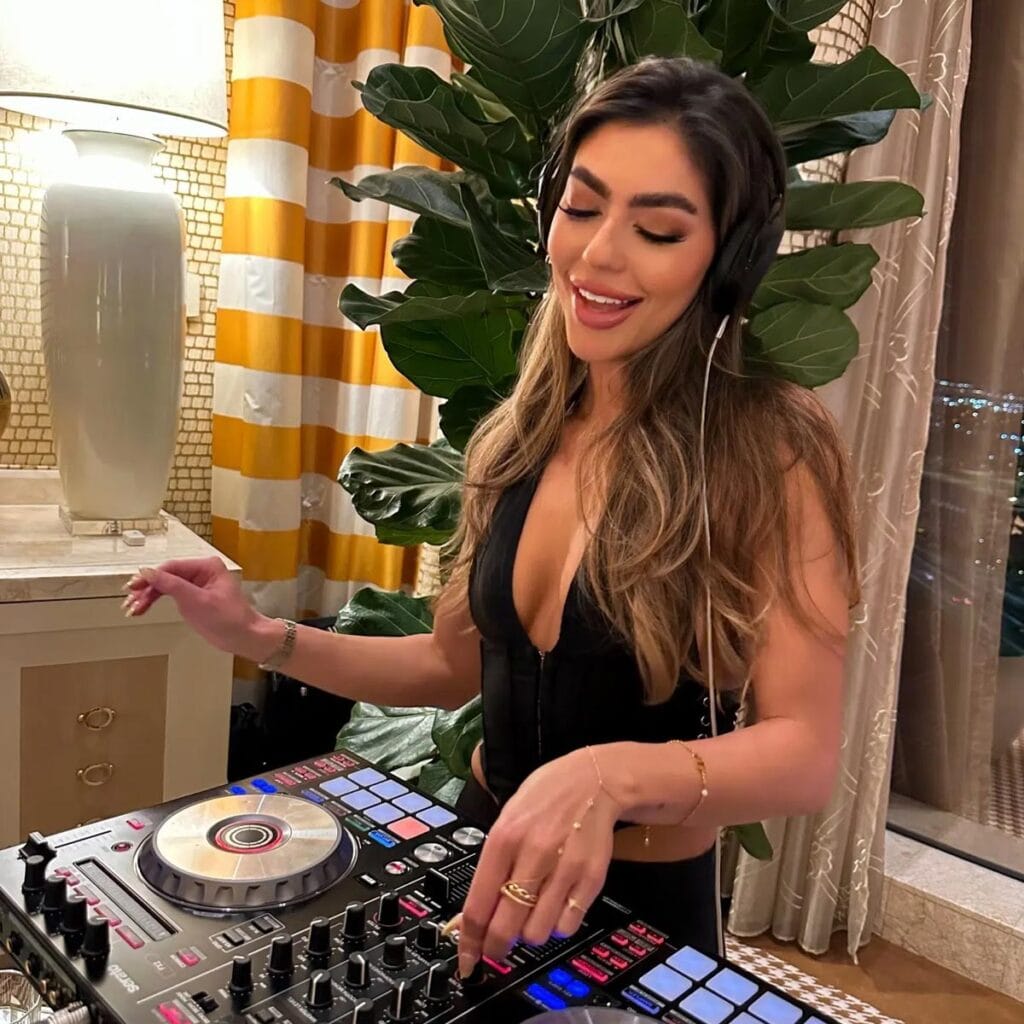 hire professional DJ las vegas