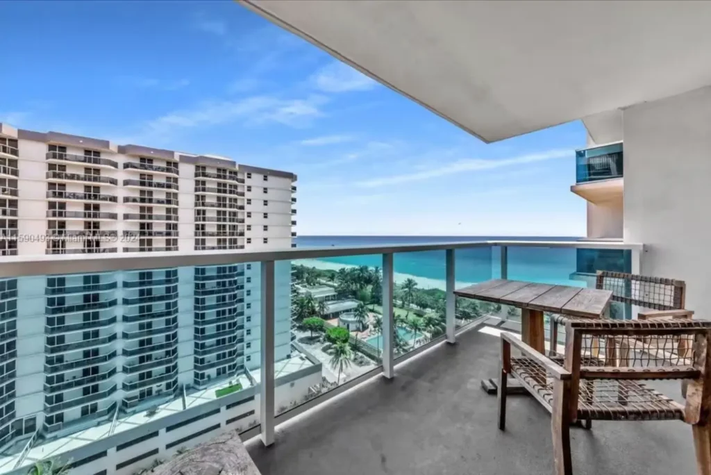 Miami Beach 1 Hotel 1BR/1.5BA Central Location