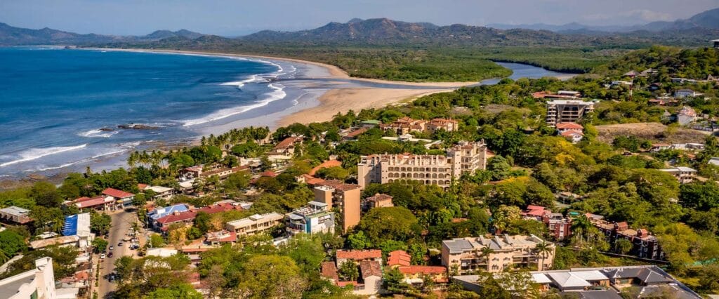 Tamarindo Spacious Home Pool Walk to Beach in Costa Rica